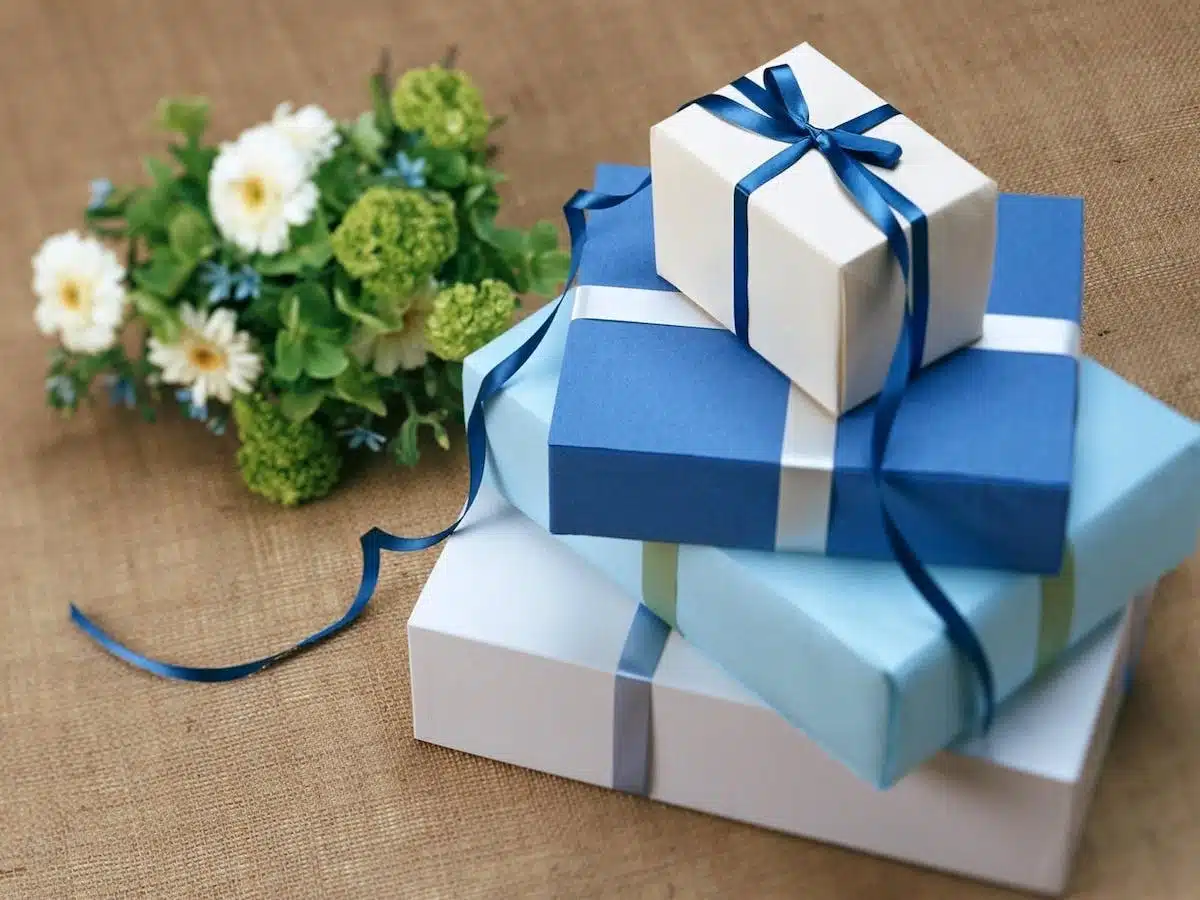 Quelle somme offrir pour un anniversaire de 50 ans: un guide pratique pour trouver le cadeau parfait